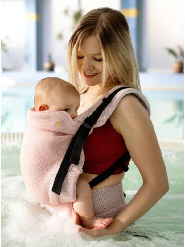 Water clearance baby carrier