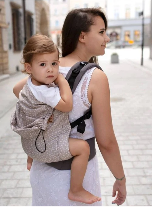 Ergo baby carrier top outlet