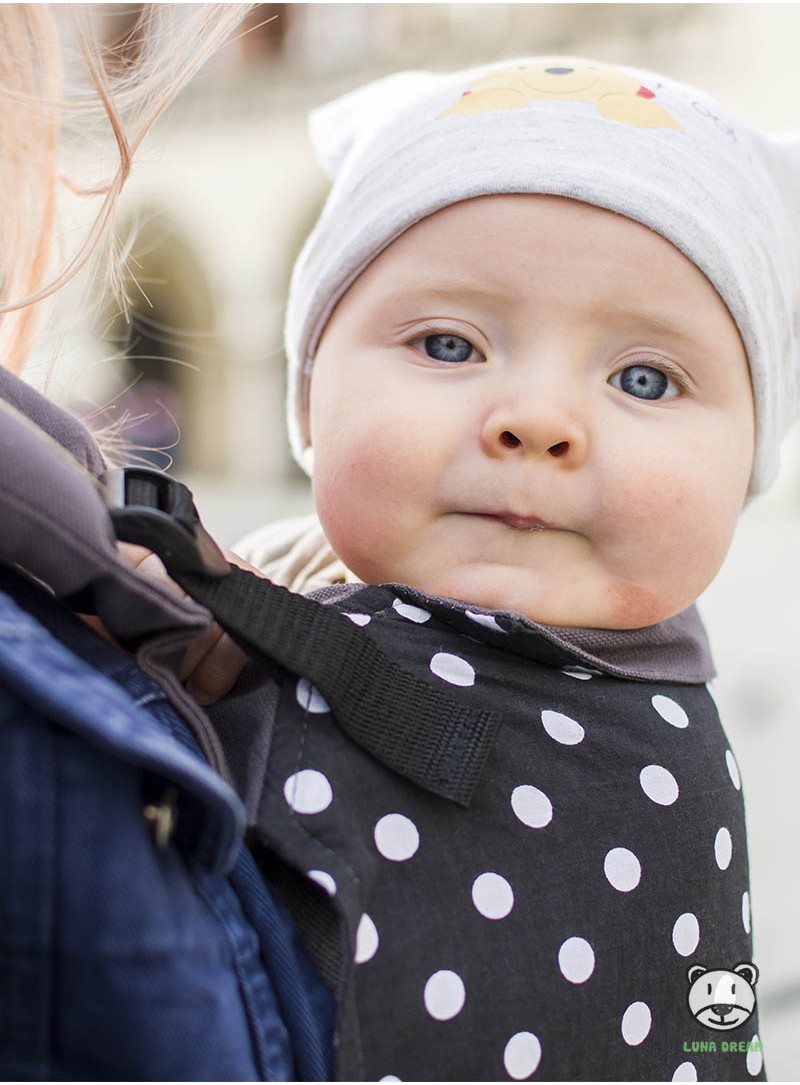 Adjustable Baby Carrier Grow Up Black and White Dots Luna Dream EN