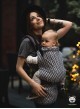 Adjustable Baby Carrier Grow Up Wrap: Herringbone mono